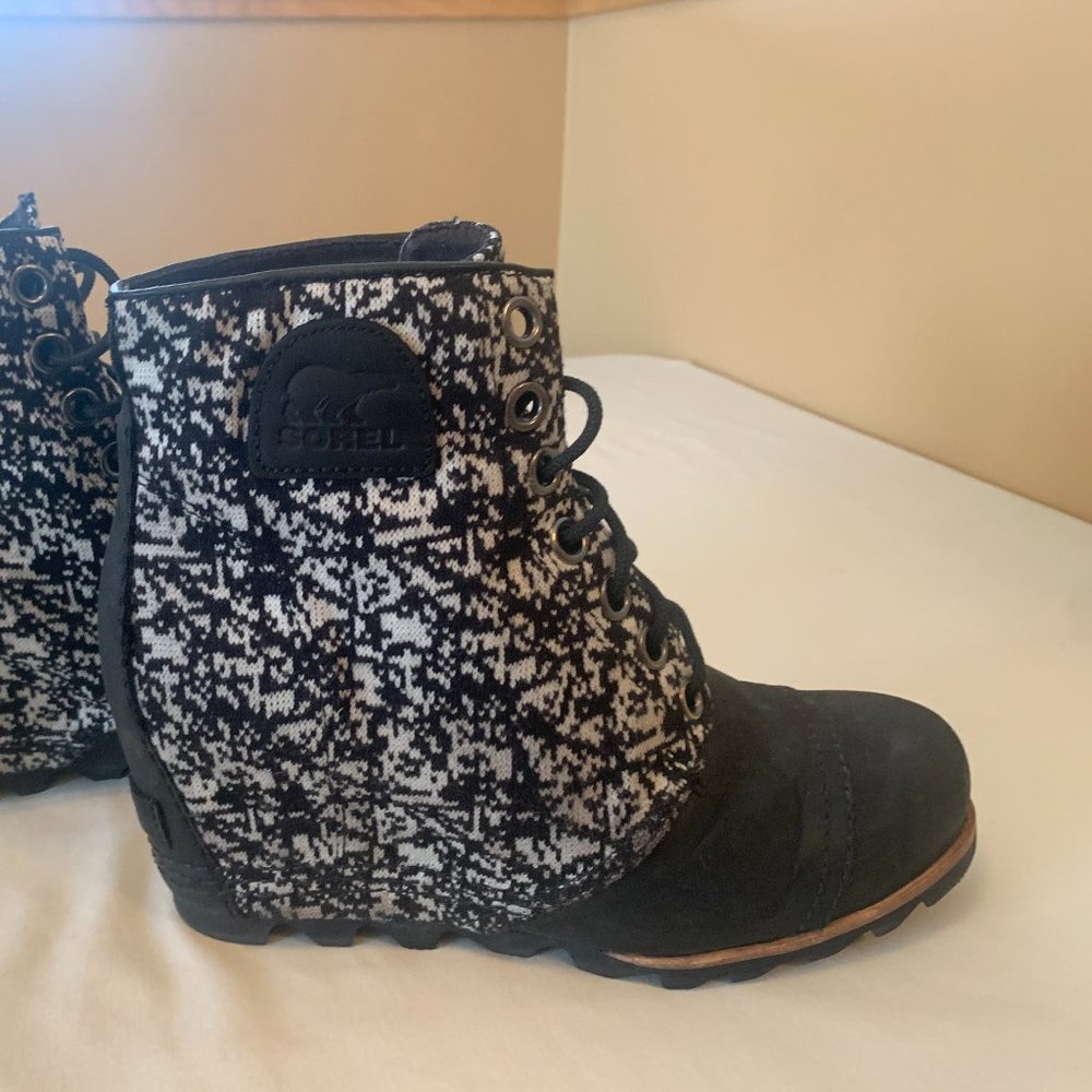 Sorel PDX Wedge- Size 9